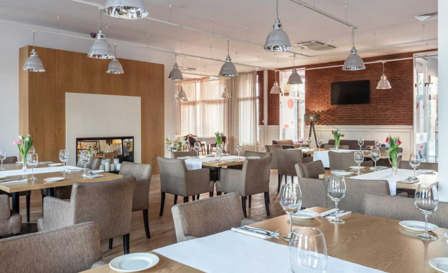 Mercure Wiazowna Brant Екстериор снимка