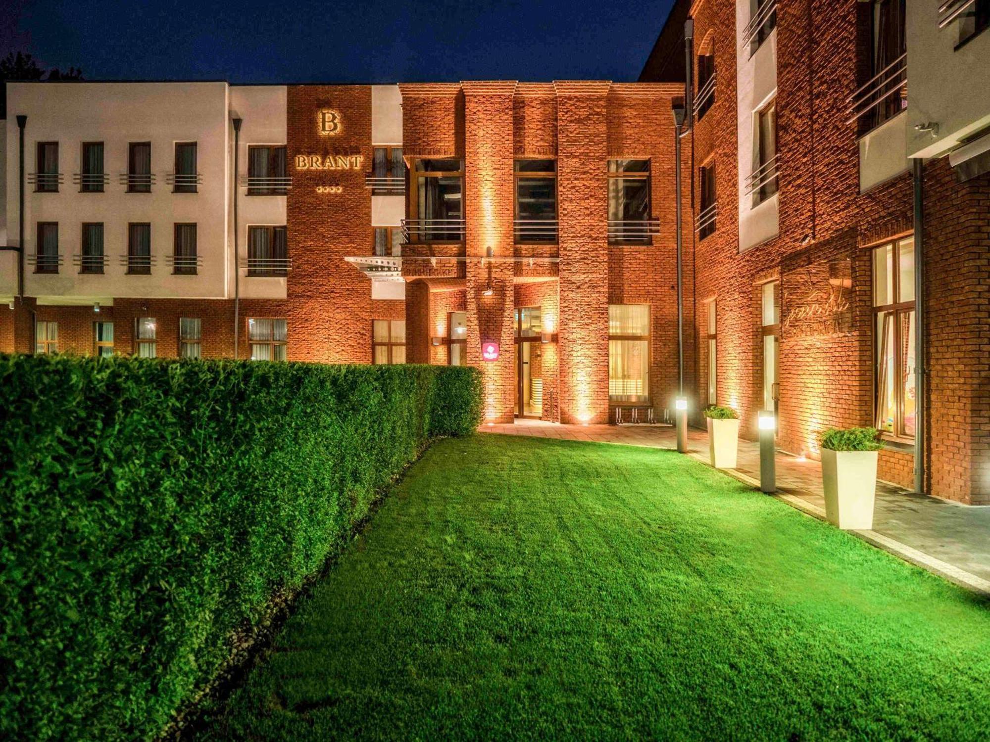 Mercure Wiazowna Brant Екстериор снимка